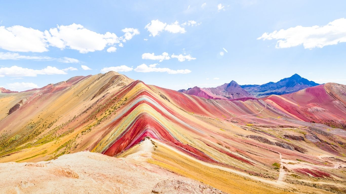 Rainbow-Mountain-from-Ollantaytambo-urubamba-jp